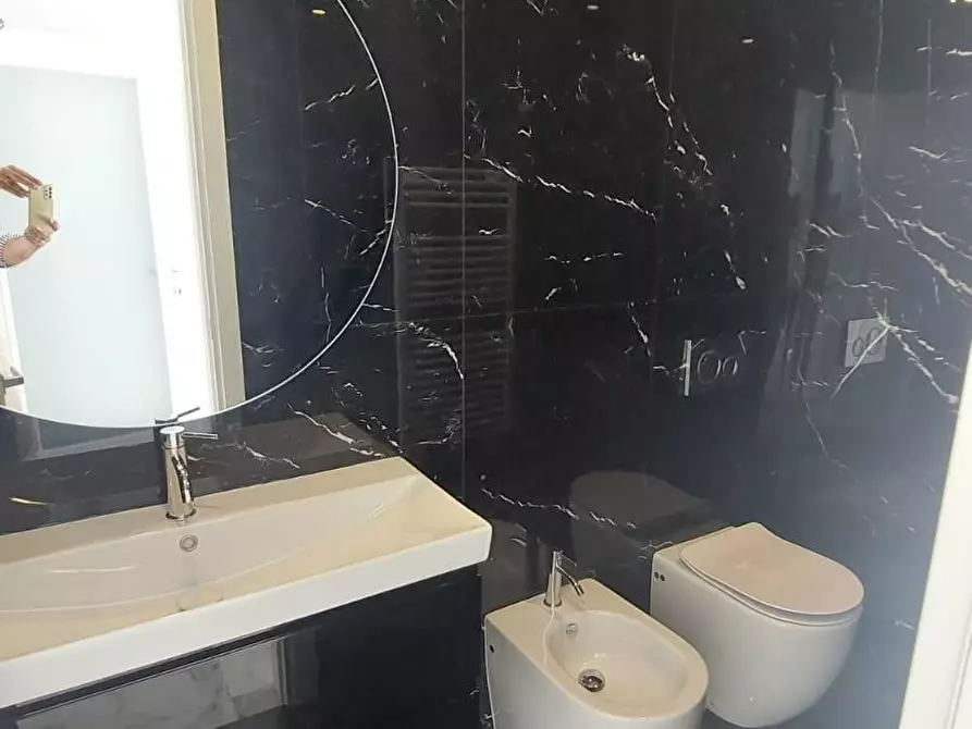 Immagine 21 di Mansarda in affitto  a Empoli