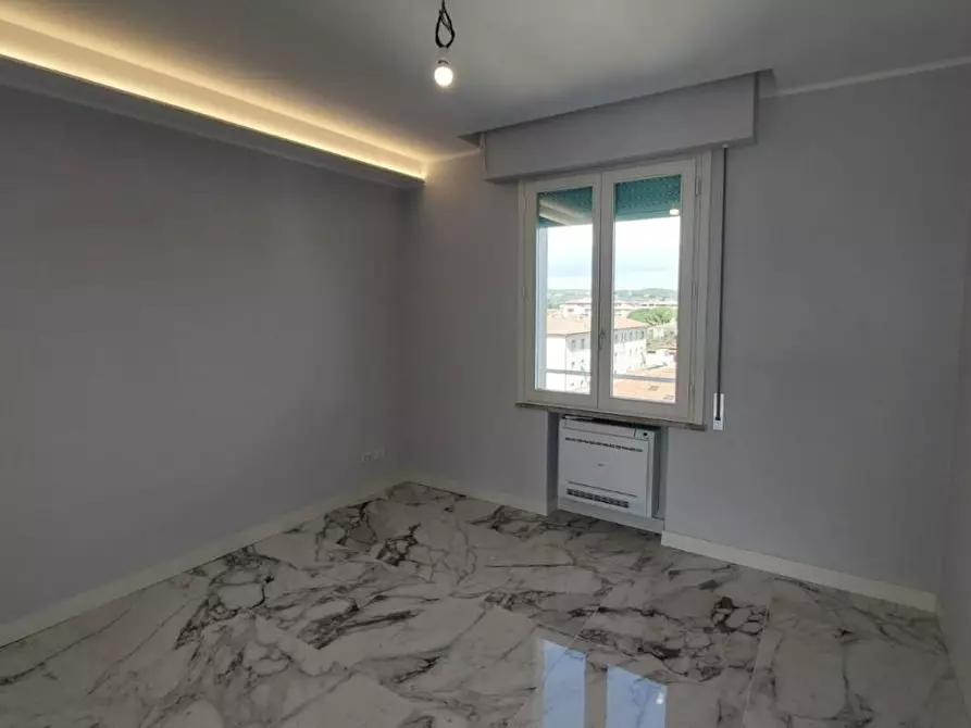 Immagine 26 di Mansarda in affitto  a Empoli