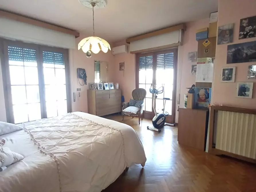 Immagine 20 di Casa indipendente in vendita  a Camaiore