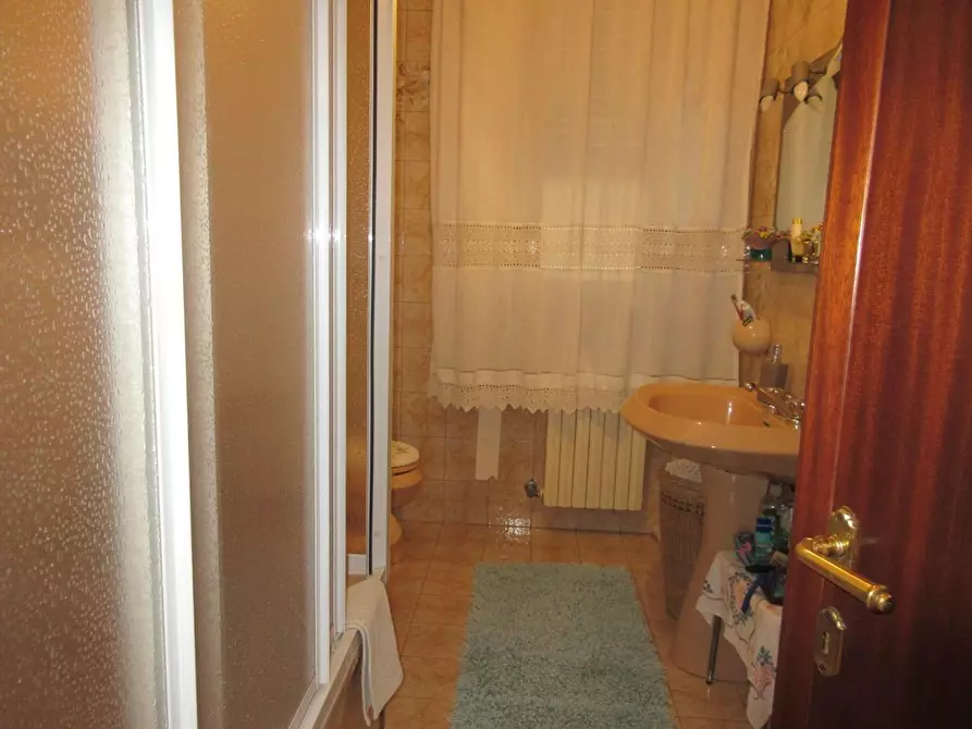 Immagine 9 di Villetta a schiera in vendita  a Empoli