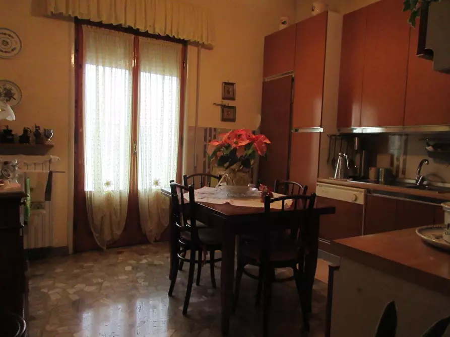 Immagine 5 di Villetta a schiera in vendita  a Empoli