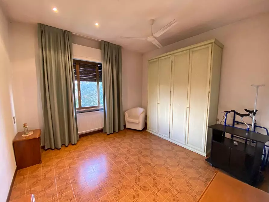 Immagine 18 di Villa in vendita  a Capannori