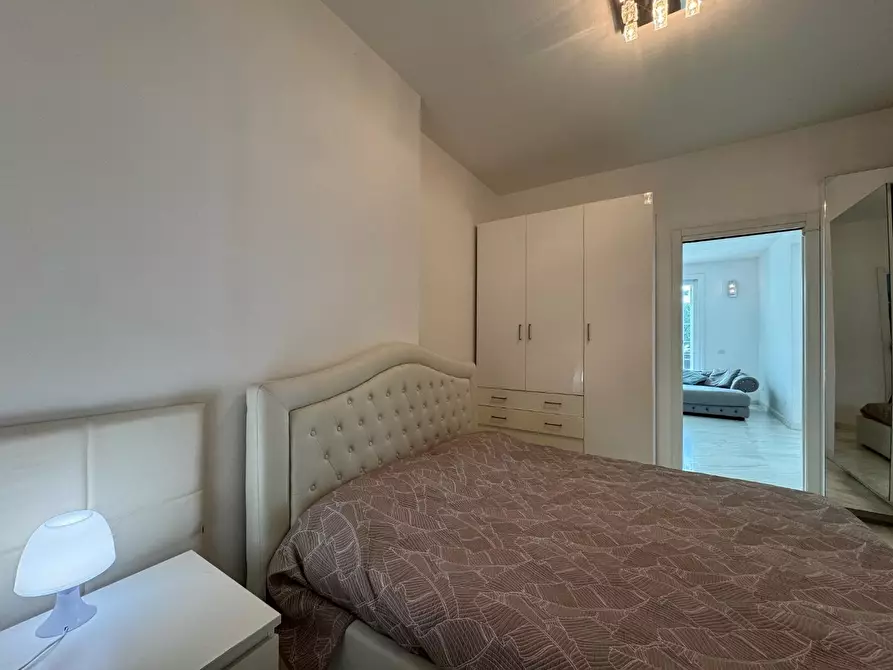 Immagine 18 di Villa in affitto  a Massa