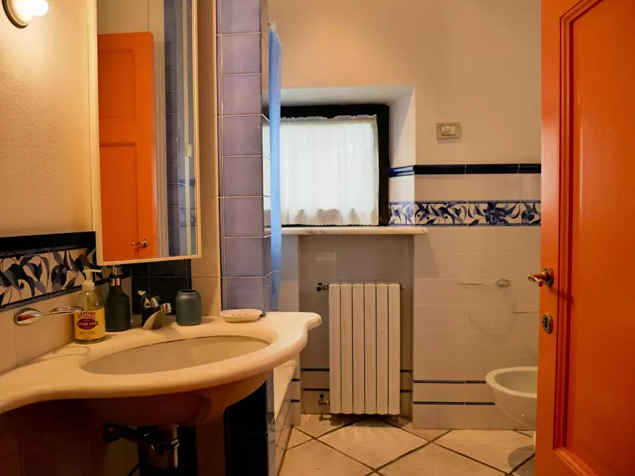 Immagine 60 di Casa colonica in vendita  a Cerreto Guidi