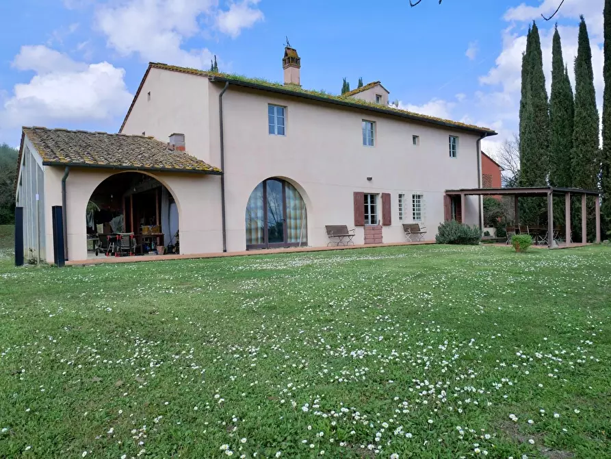 Immagine 1 di Casa colonica in vendita  a Cerreto Guidi