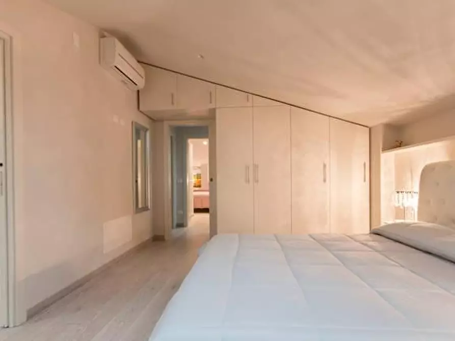 Immagine 25 di Villa in vendita  a Forte Dei Marmi