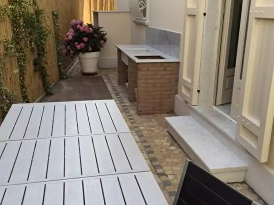 Immagine 33 di Villa in vendita  a Forte Dei Marmi