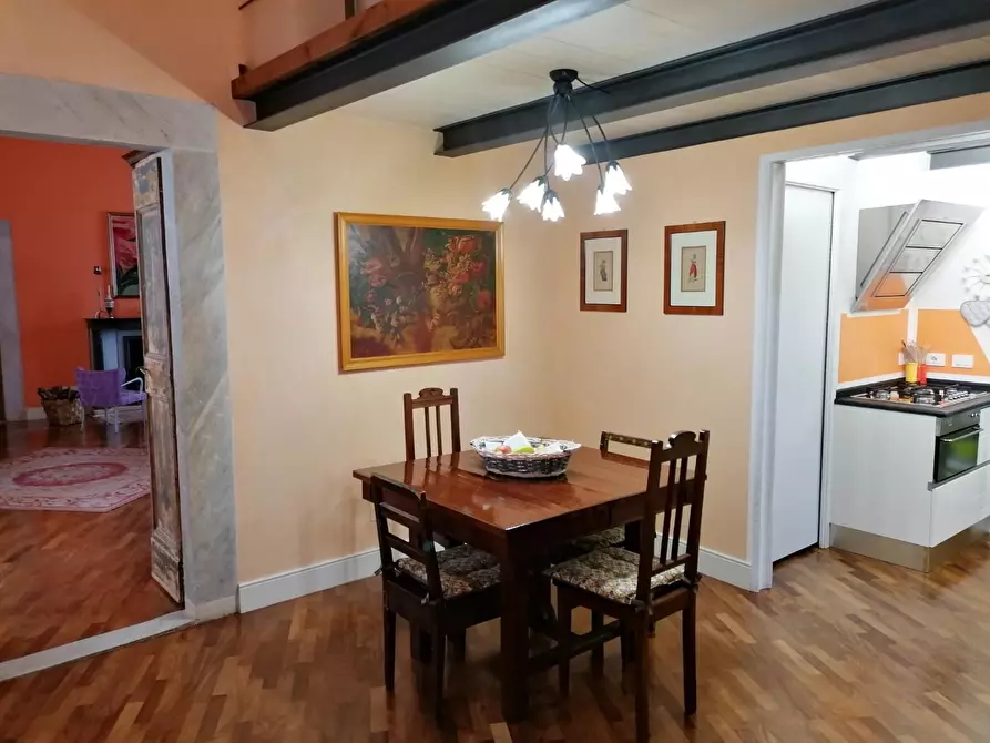 Immagine 8 di Appartamento in vendita  a Carrara