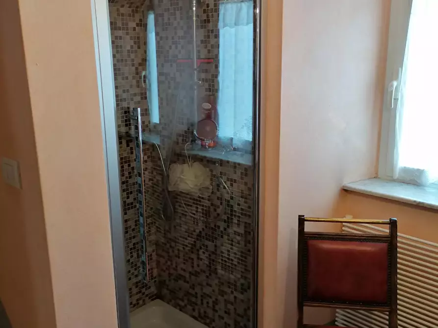 Immagine 12 di Appartamento in vendita  a Carrara