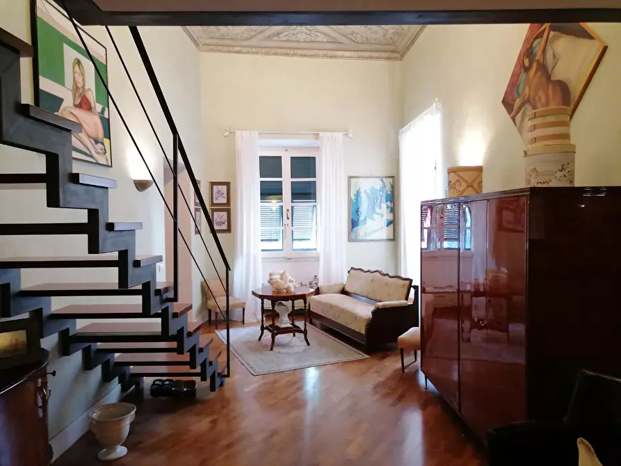 Immagine 6 di Appartamento in vendita  a Carrara