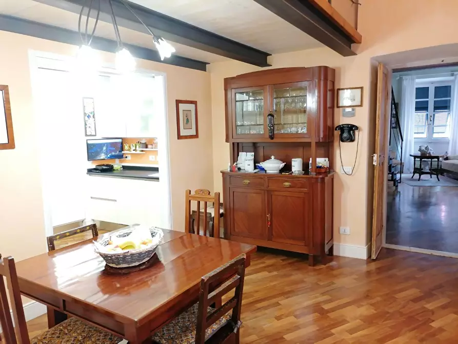 Immagine 10 di Appartamento in vendita  a Carrara