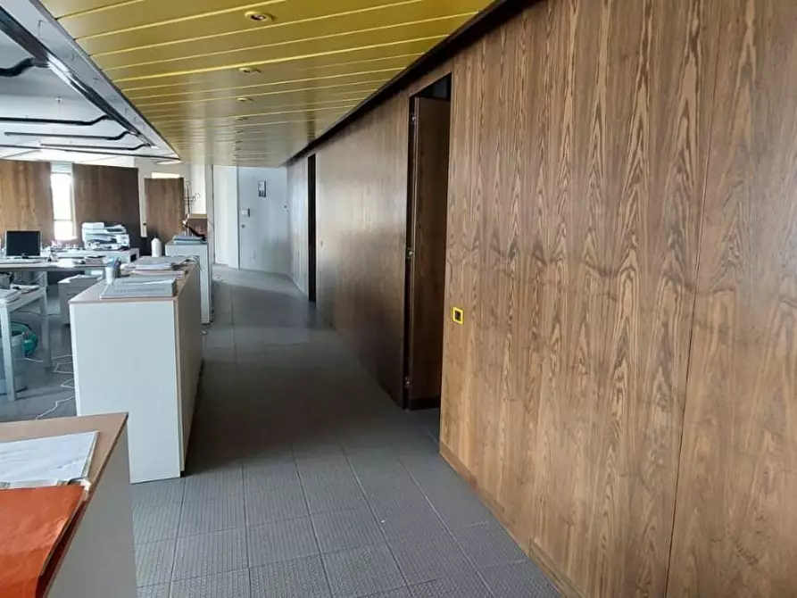 Immagine 1 di Ufficio in vendita  a Vinci