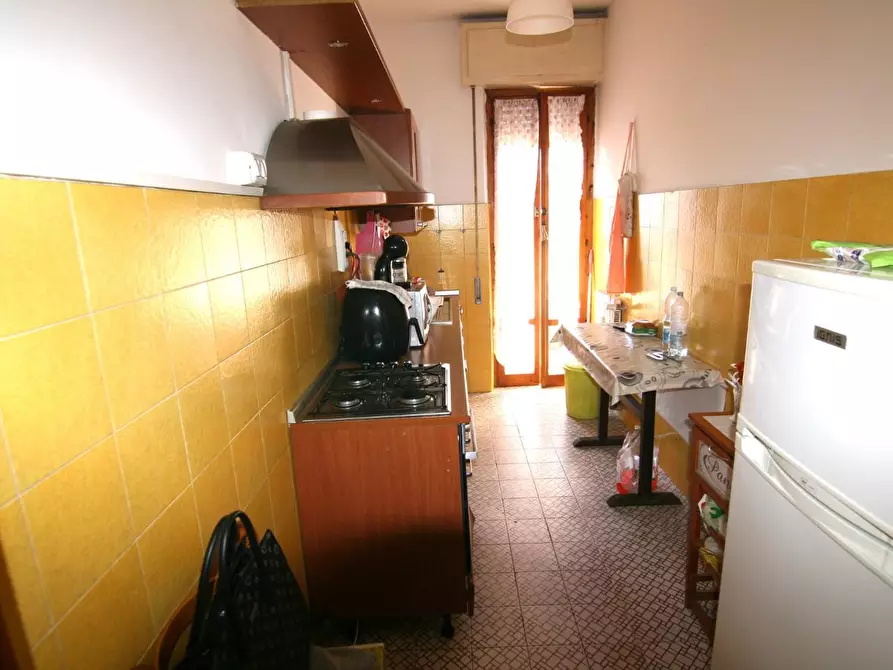 Immagine 3 di Appartamento in vendita  a Carrara