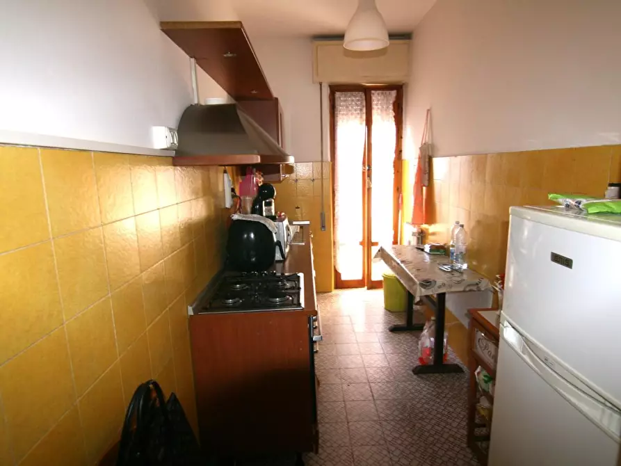 Immagine 4 di Appartamento in vendita  a Carrara