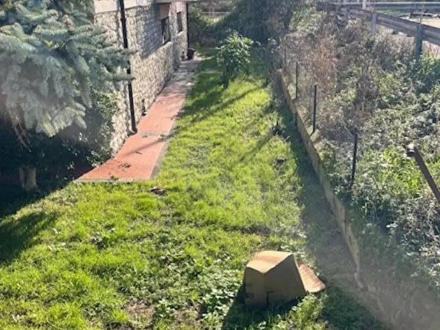 Immagine 37 di Appartamento in vendita  a San Giuliano Terme