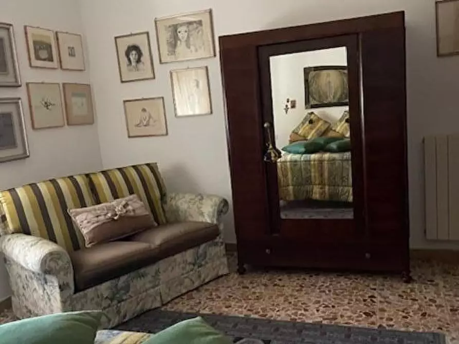 Immagine 1 di Appartamento in vendita  a San Giuliano Terme