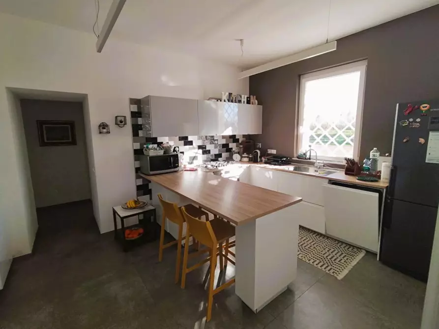 Immagine 12 di Villa in vendita  a Ameglia