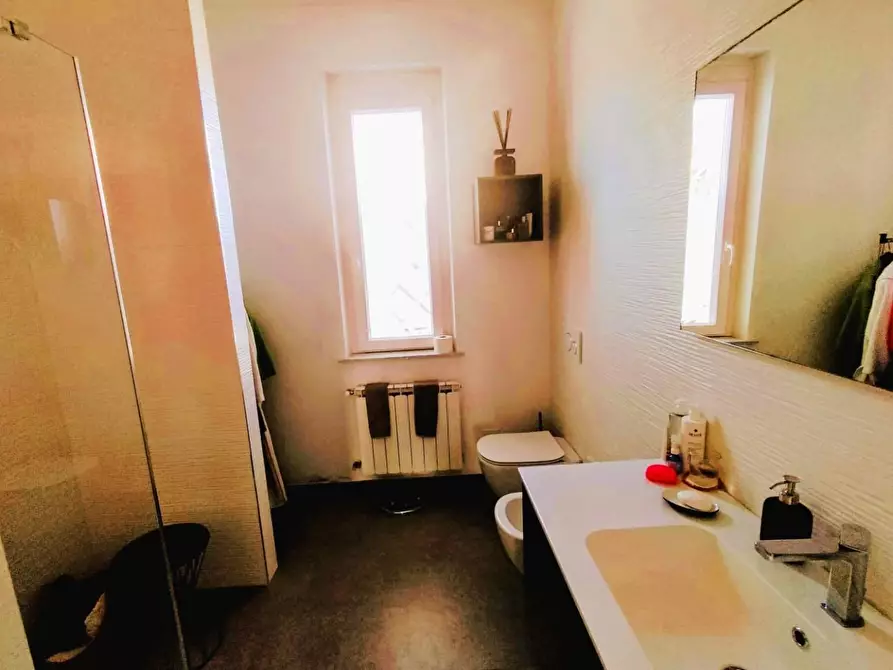 Immagine 18 di Villa in vendita  a Ameglia