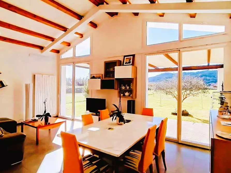 Immagine 8 di Villa in vendita  a Ameglia