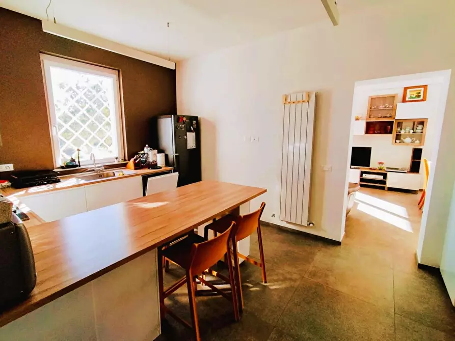 Immagine 13 di Villa in vendita  a Ameglia