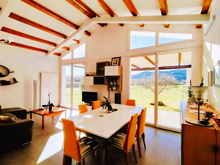 Immagine 9 di Villa in vendita  a Ameglia