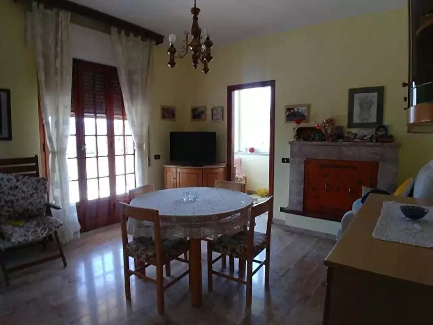 Immagine 11 di Casa semindipendente in vendita  a Castelnuovo Magra