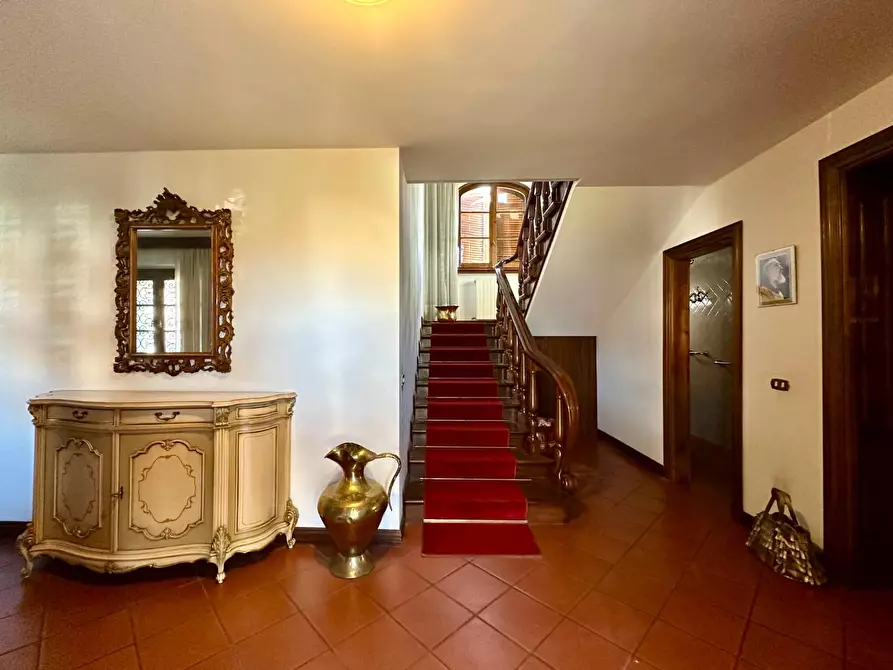 Immagine 31 di Villa in vendita  a Lucca