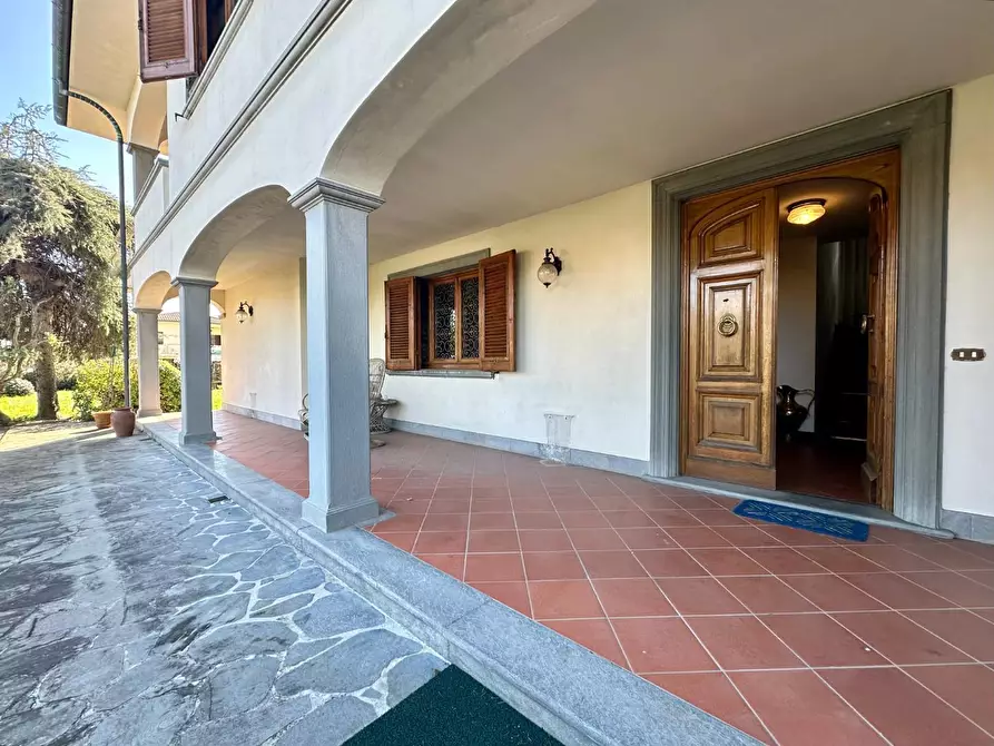 Immagine 48 di Villa in vendita  a Lucca