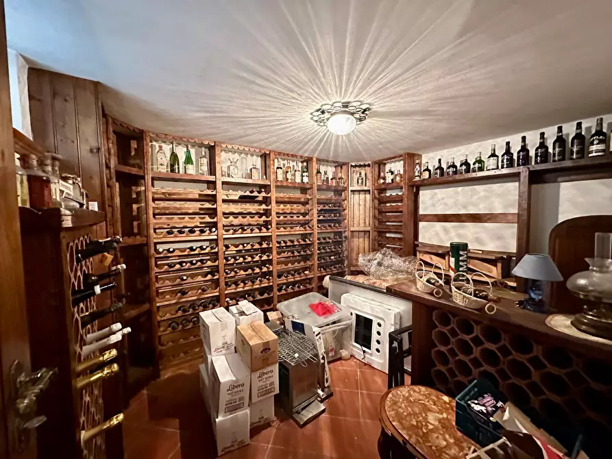 Immagine 44 di Villa in vendita  a Lucca