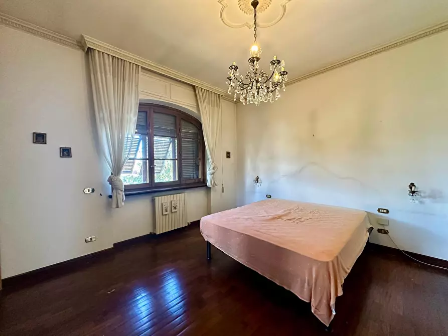 Immagine 24 di Villa in vendita  a Lucca