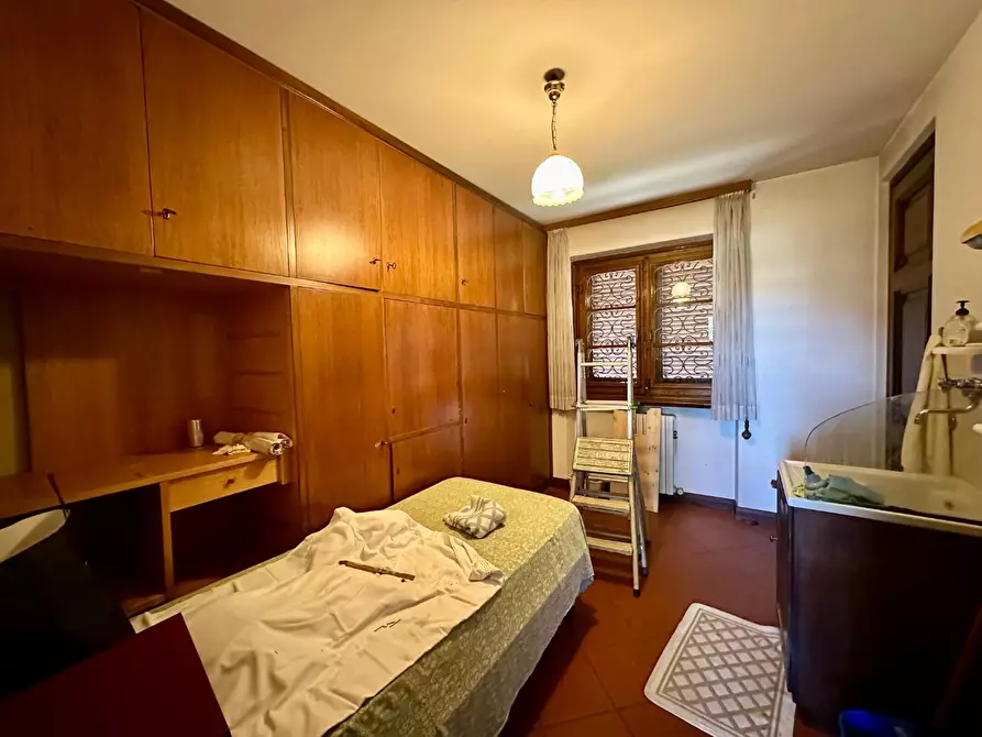 Immagine 35 di Villa in vendita  a Lucca