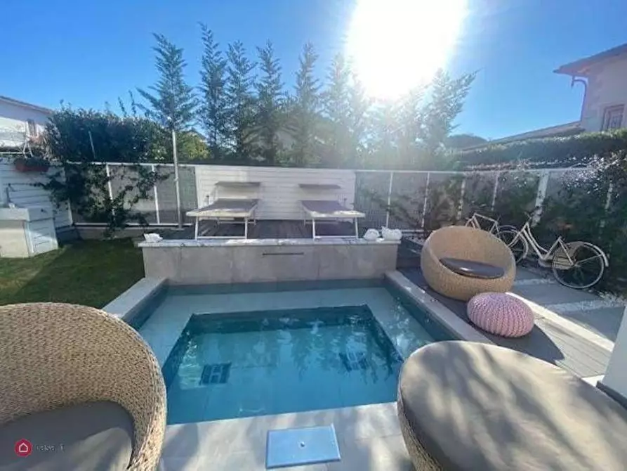 Immagine 3 di Casa bifamiliare in affitto  a Forte Dei Marmi