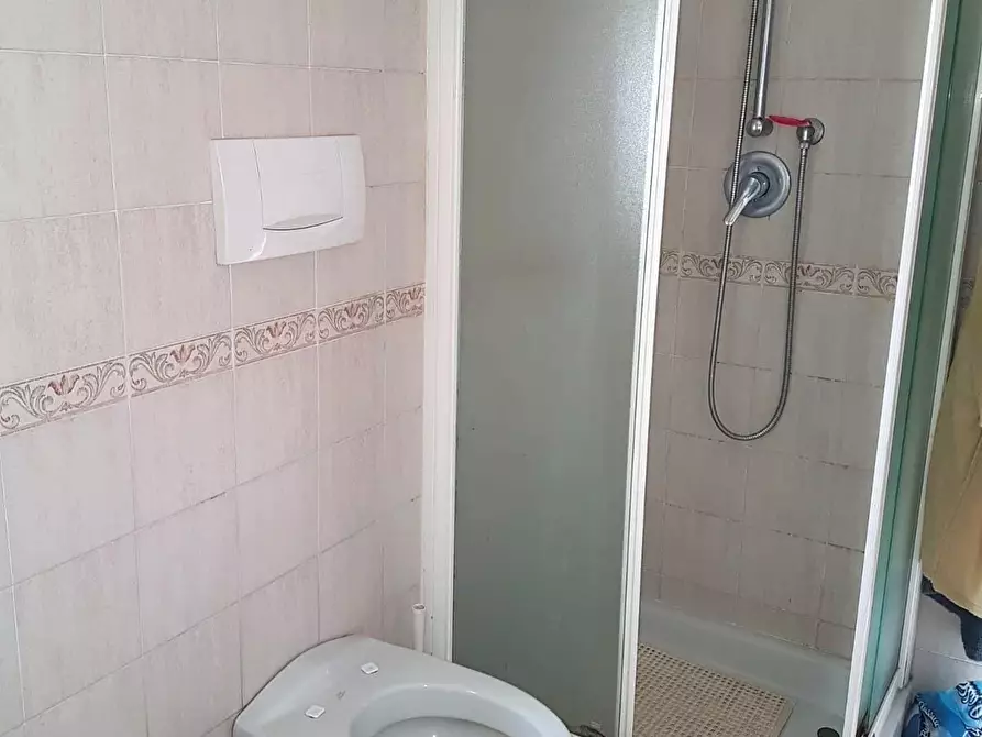 Immagine 17 di Villa in vendita  a Montignoso