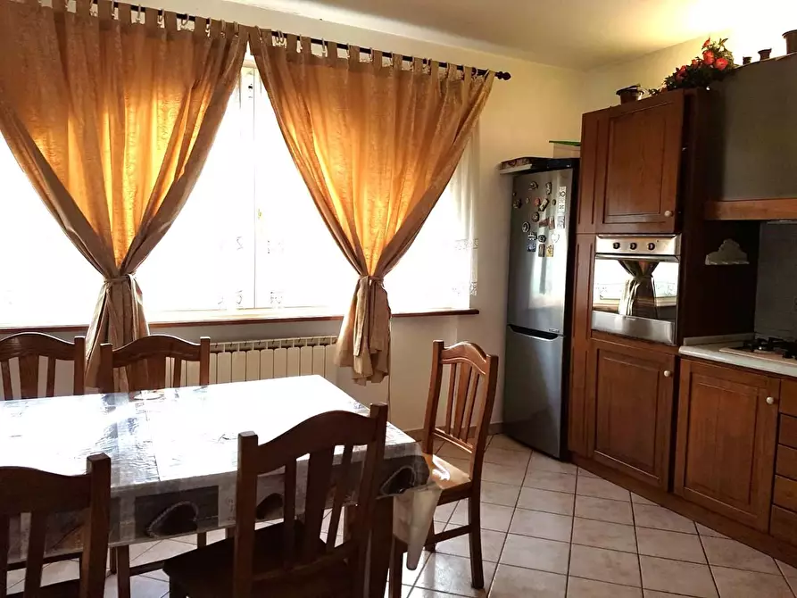 Immagine 6 di Villa in vendita  a Montignoso