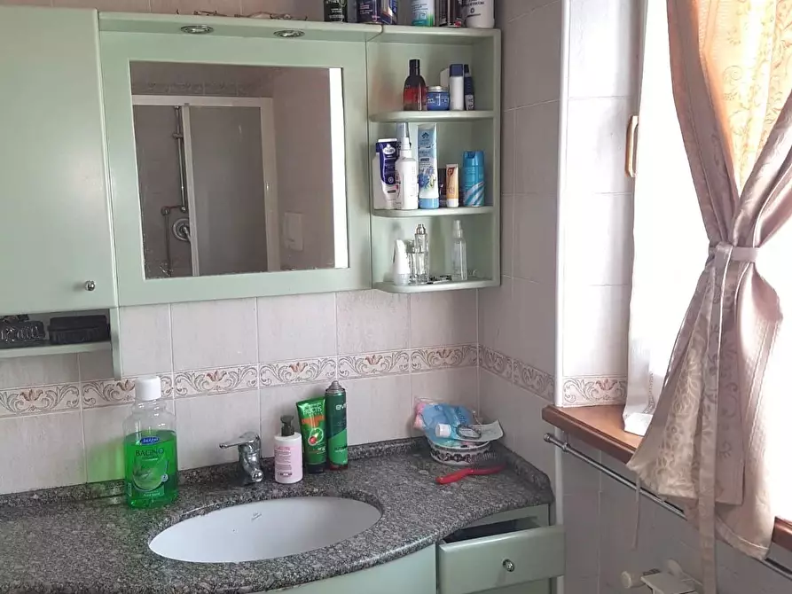 Immagine 8 di Villa in vendita  a Montignoso