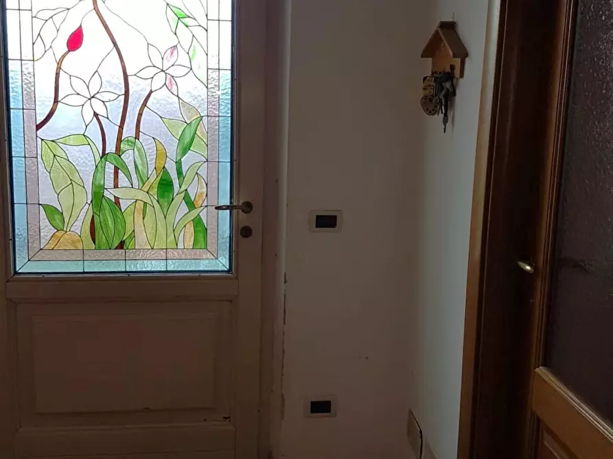 Immagine 7 di Villa in vendita  a Montignoso