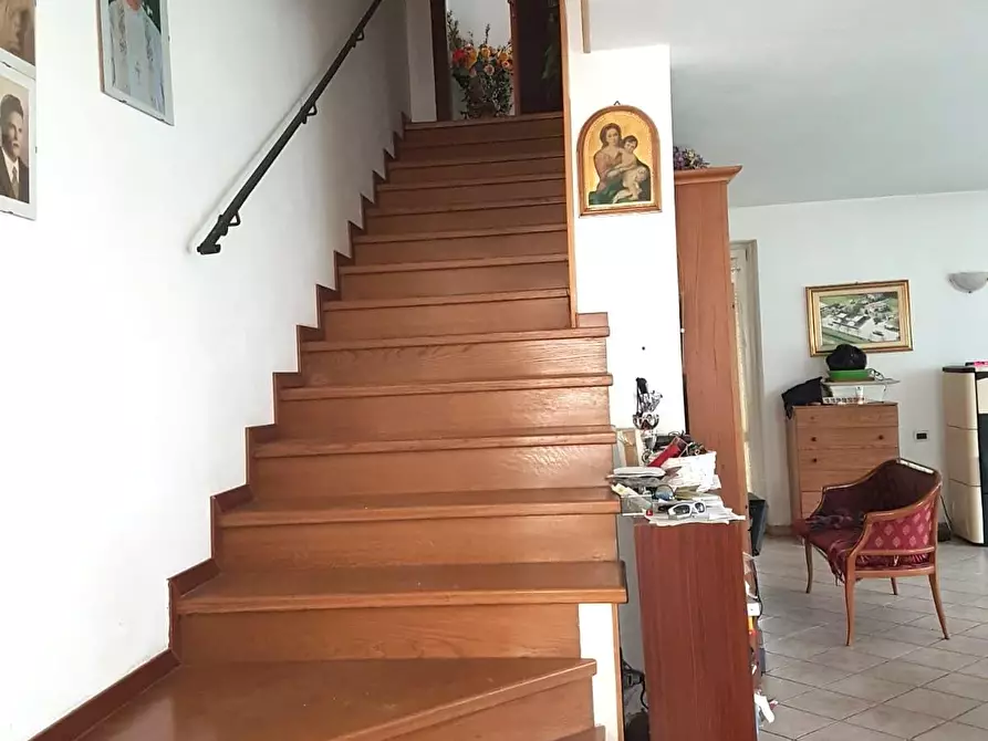 Immagine 10 di Villa in vendita  a Montignoso