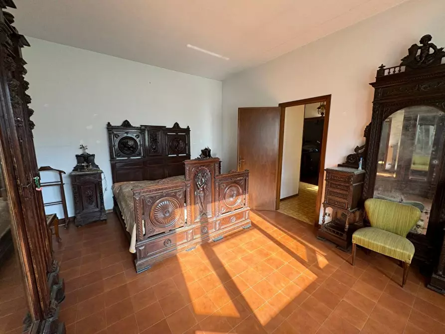 Immagine 22 di Appartamento in vendita  a Lucca