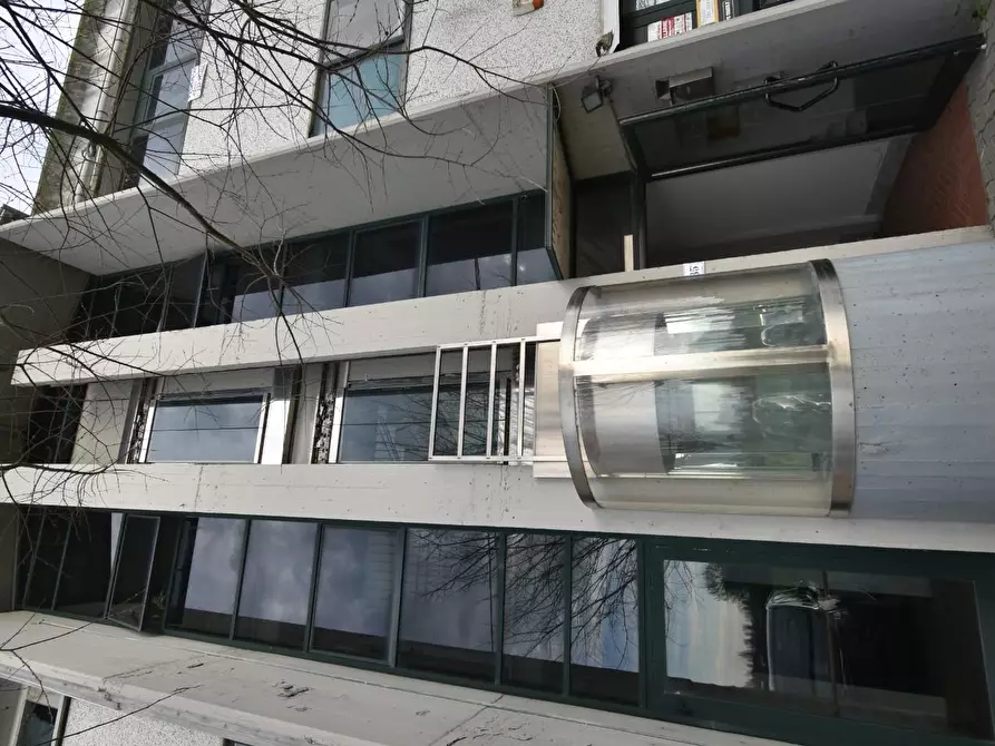 Immagine 34 di Ufficio in vendita  a San Giuliano Terme