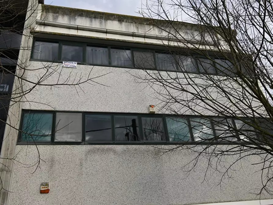 Immagine 33 di Ufficio in vendita  a San Giuliano Terme