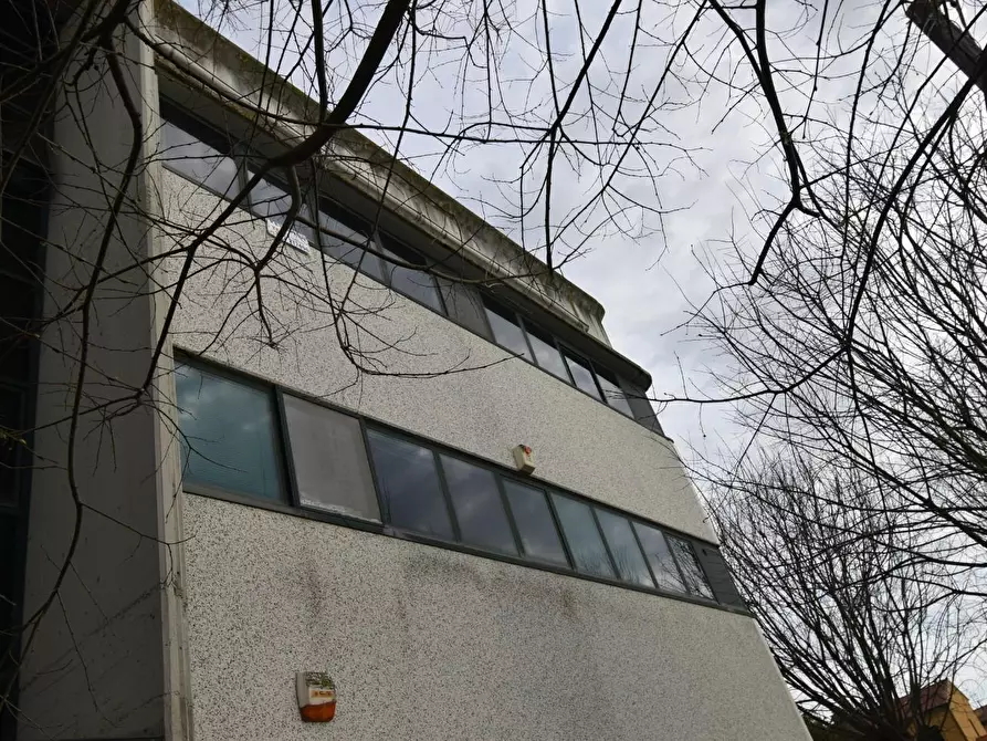 Immagine 35 di Ufficio in vendita  a San Giuliano Terme
