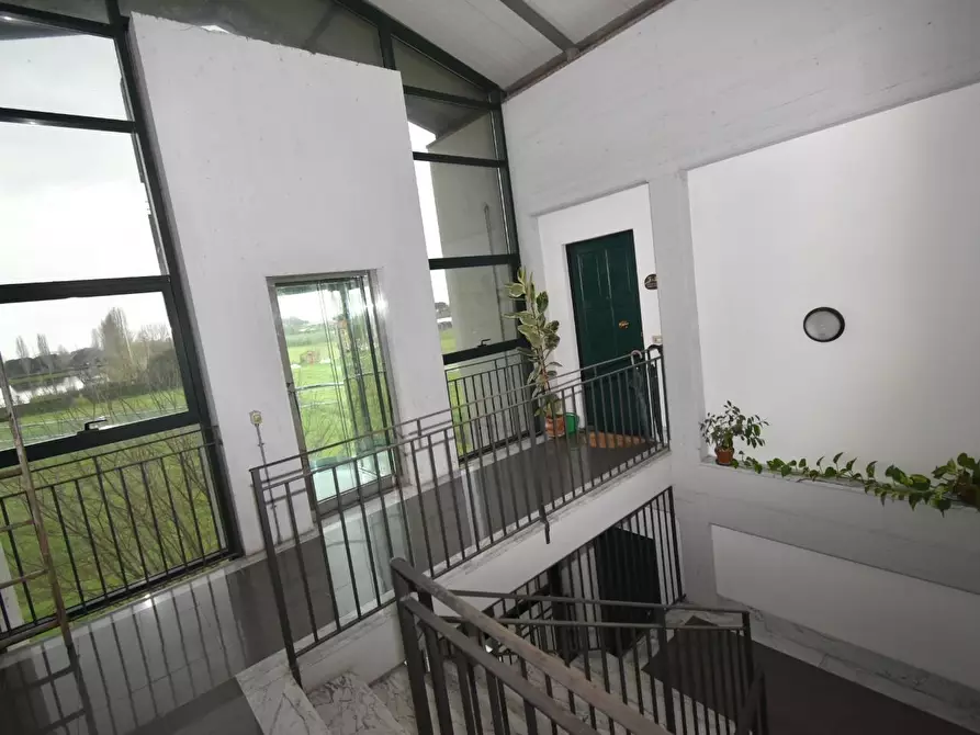 Immagine 24 di Ufficio in vendita  a San Giuliano Terme