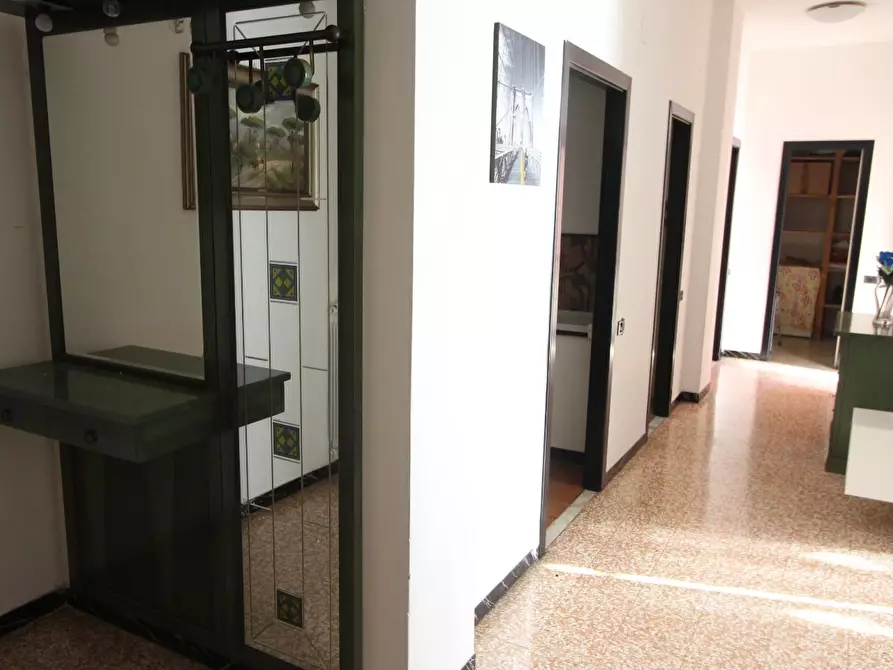 Immagine 21 di Appartamento in vendita  a La Spezia