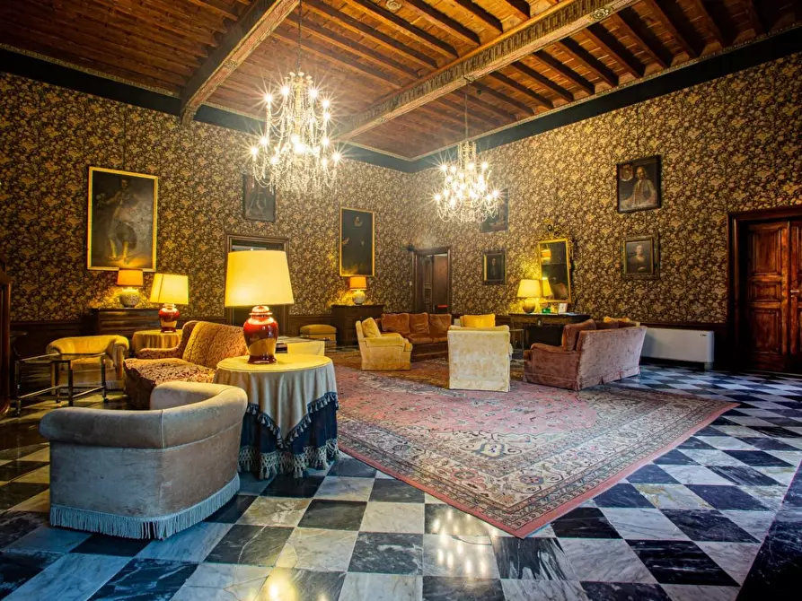 Immagine 27 di Immobile di prestigio in vendita  a Lucca