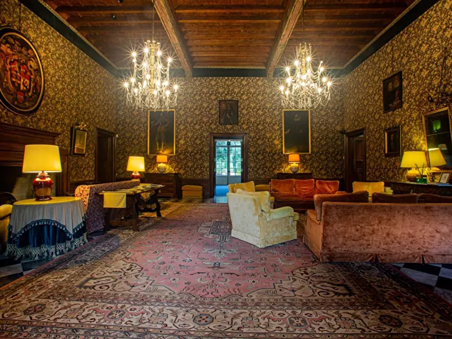 Immagine 26 di Immobile di prestigio in vendita  a Lucca