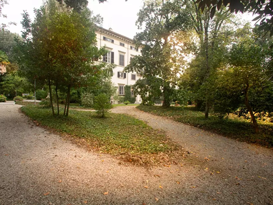 Immagine 7 di Immobile di prestigio in vendita  a Lucca