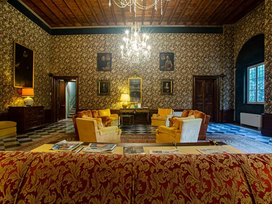 Immagine 28 di Immobile di prestigio in vendita  a Lucca
