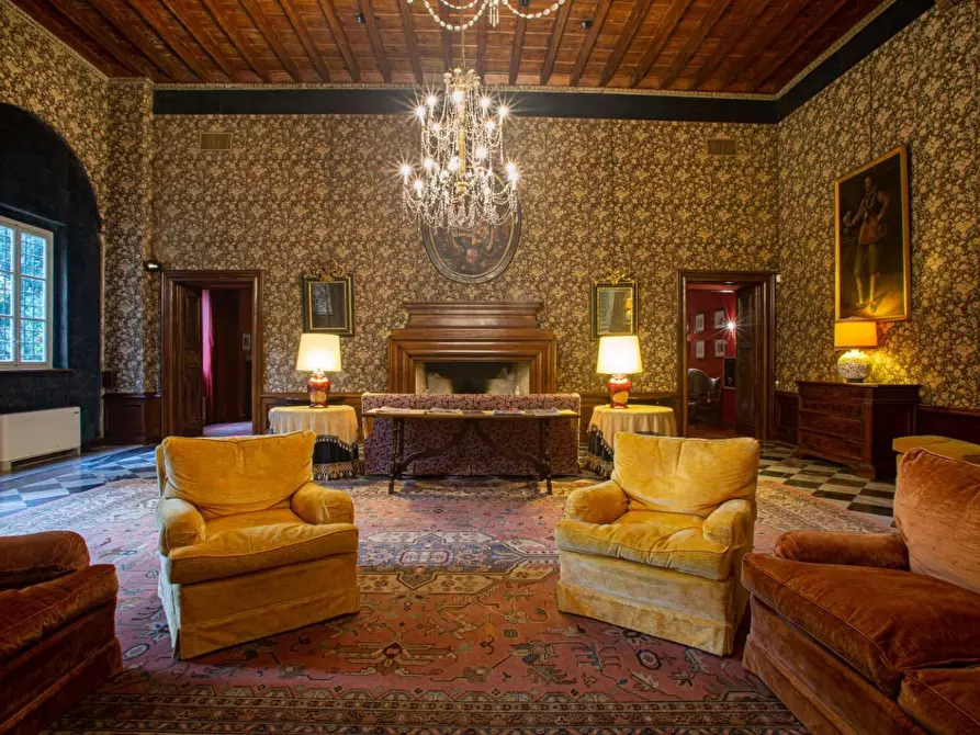 Immagine 30 di Immobile di prestigio in vendita  a Lucca