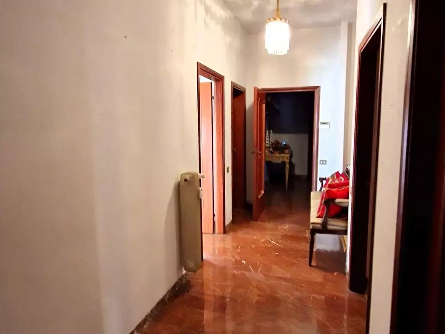 Immagine 11 di Appartamento in vendita  a Santa Croce Sull'arno