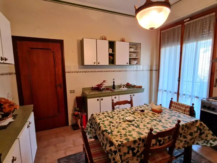 Immagine 5 di Appartamento in vendita  a Santa Croce Sull'arno